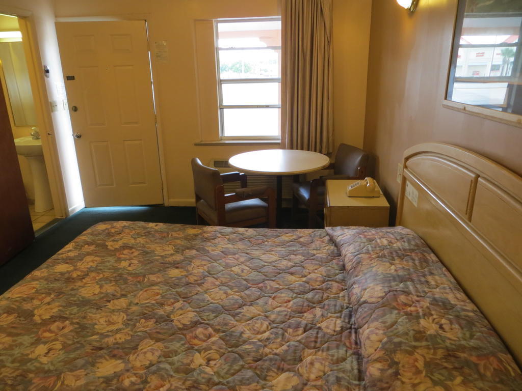 Budget Inn Sebring Szoba fotó