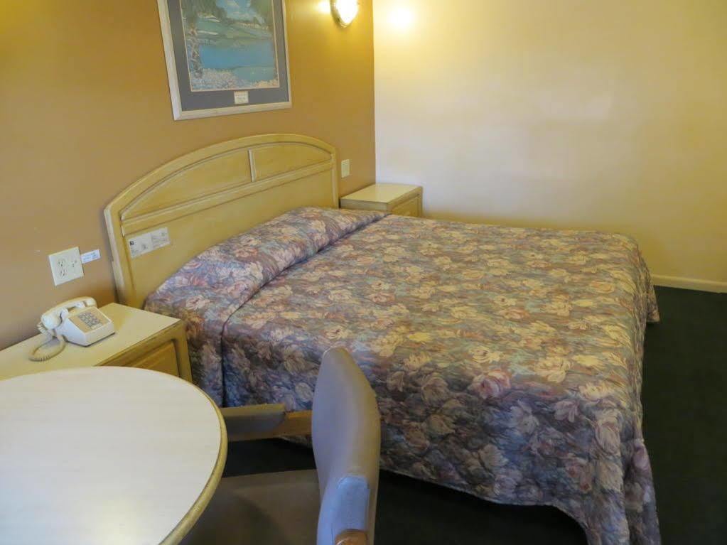 Budget Inn Sebring Kültér fotó